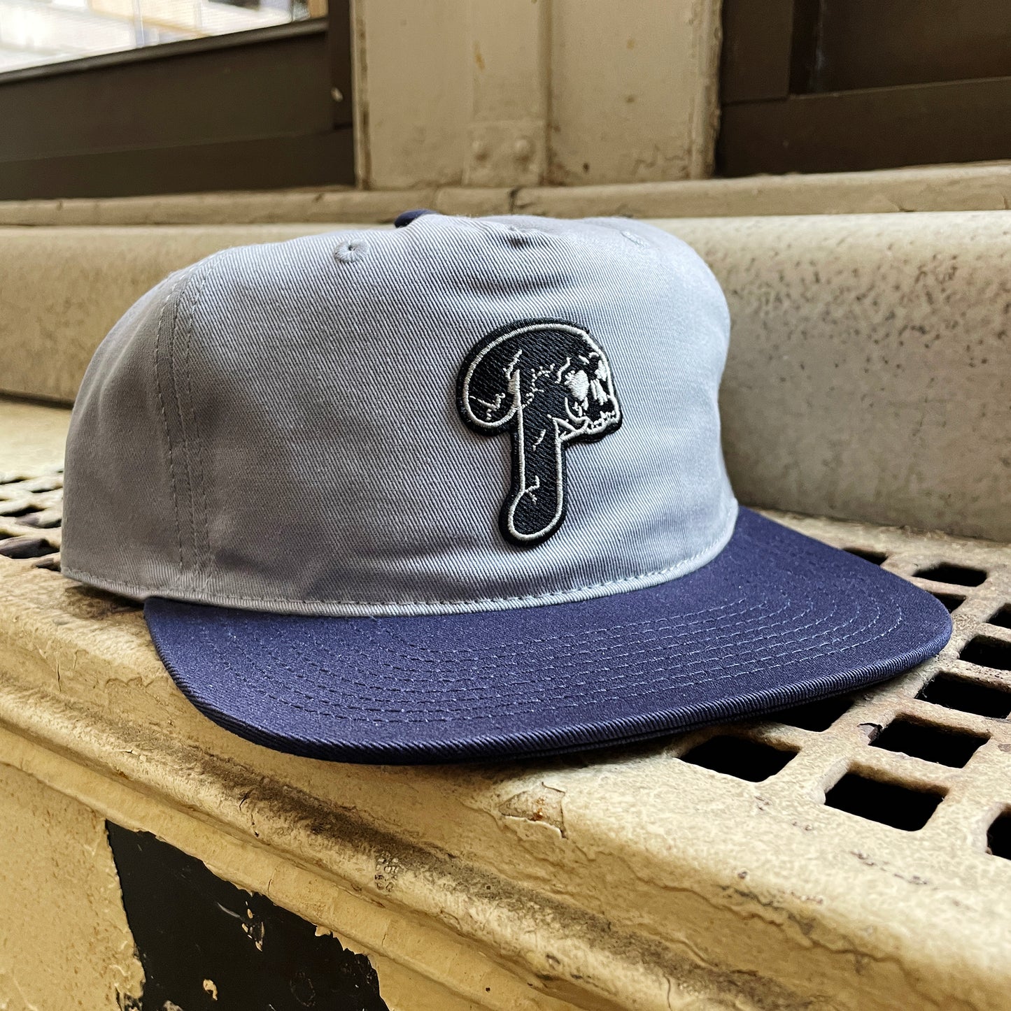 PHILLIES SAD SKULL PATCH HAT - NAVY / GREY 5 PANEL