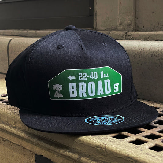 BROAD STREET SIGN - PHILADELPHIA EAGLES SB LIX SNAPBACK HAT - BLACK